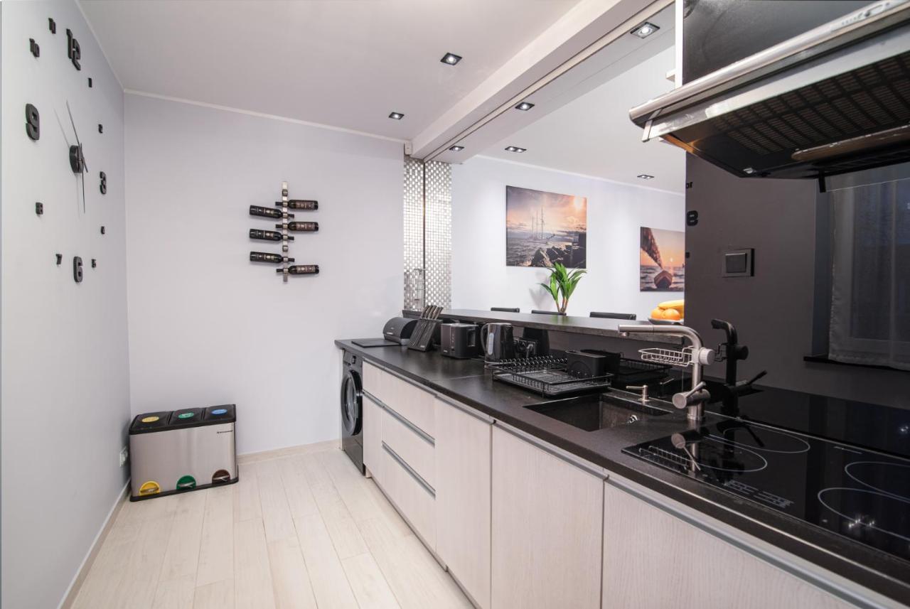Apartament W Helu Exteriör bild