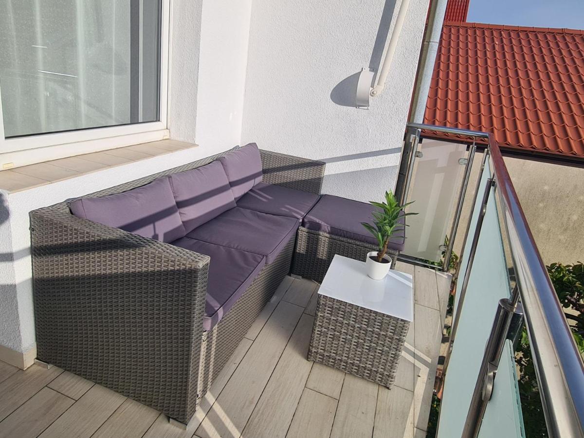 Apartament W Helu Exteriör bild